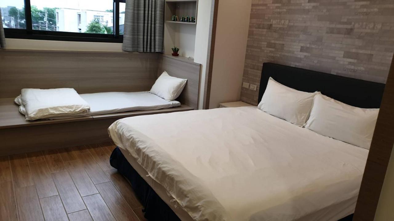 渡小夜電梯民宿 Yilannight B&B وجي المظهر الخارجي الصورة