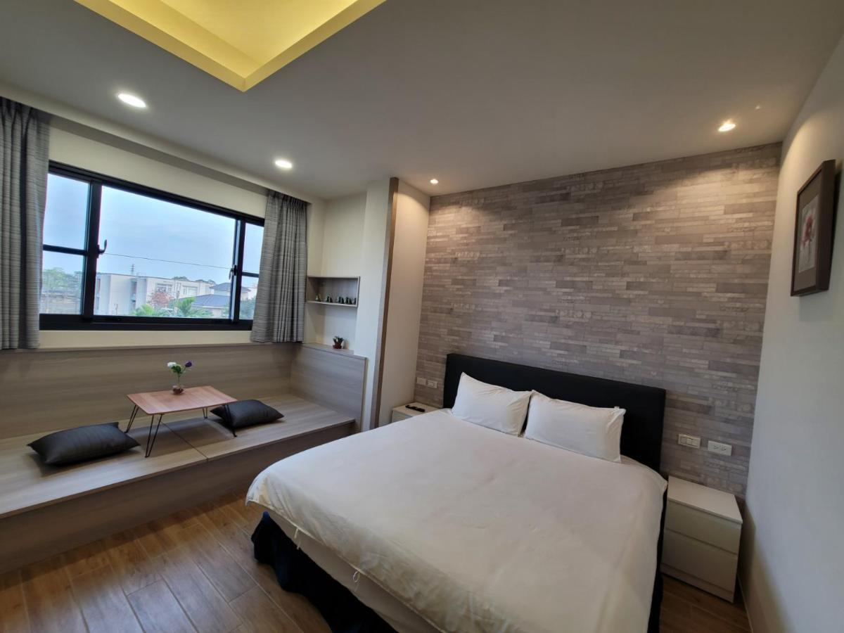 渡小夜電梯民宿 Yilannight B&B وجي المظهر الخارجي الصورة