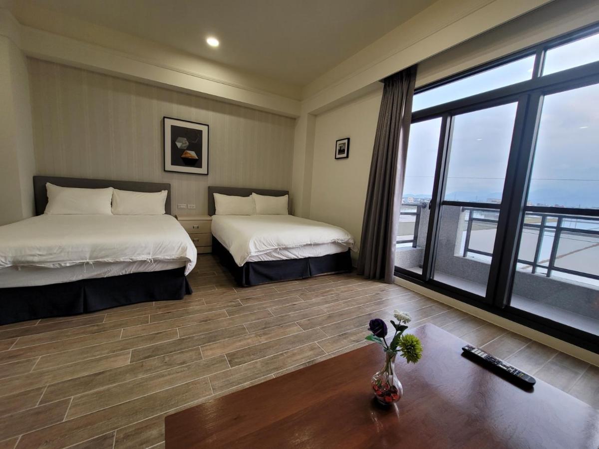 渡小夜電梯民宿 Yilannight B&B وجي المظهر الخارجي الصورة
