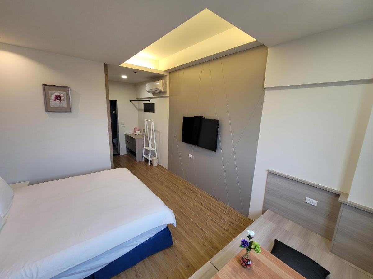 渡小夜電梯民宿 Yilannight B&B وجي المظهر الخارجي الصورة