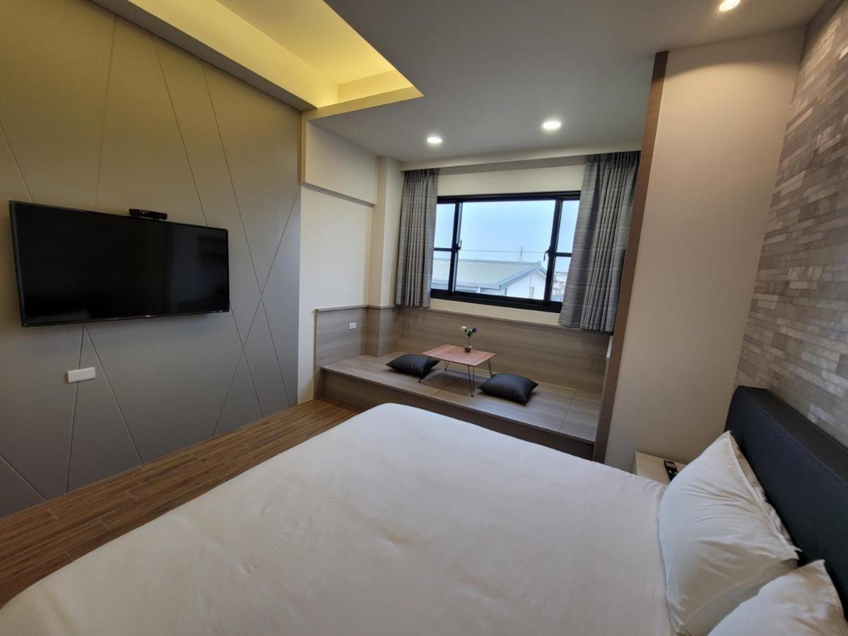 渡小夜電梯民宿 Yilannight B&B وجي المظهر الخارجي الصورة